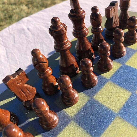 Chess Set - Yellow Blue Mix - Picture 5 of 9